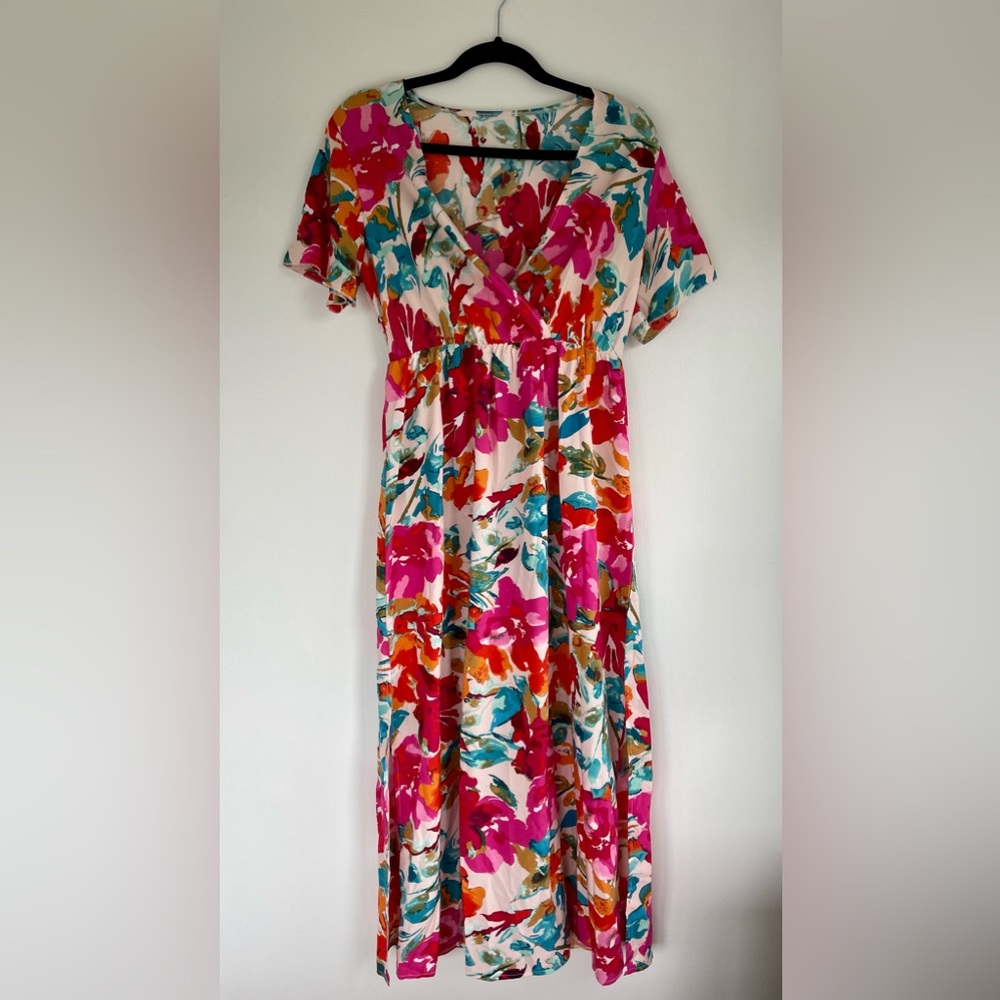Maxi floral shirt-sleeved dress